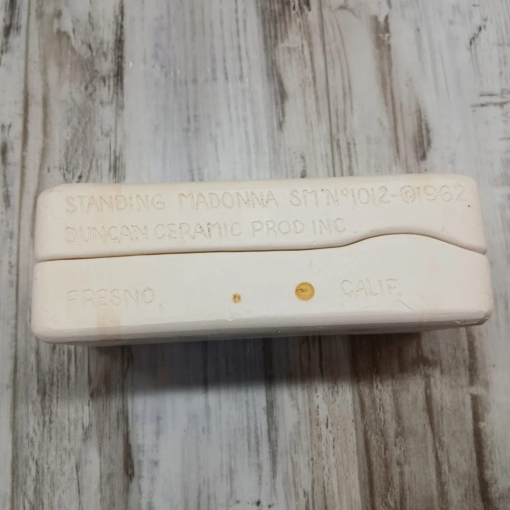 Vintage 1962 Duncan Ceramic‎ Mold Standing Madonna SM-1012 Fresno Calif 7 Inch